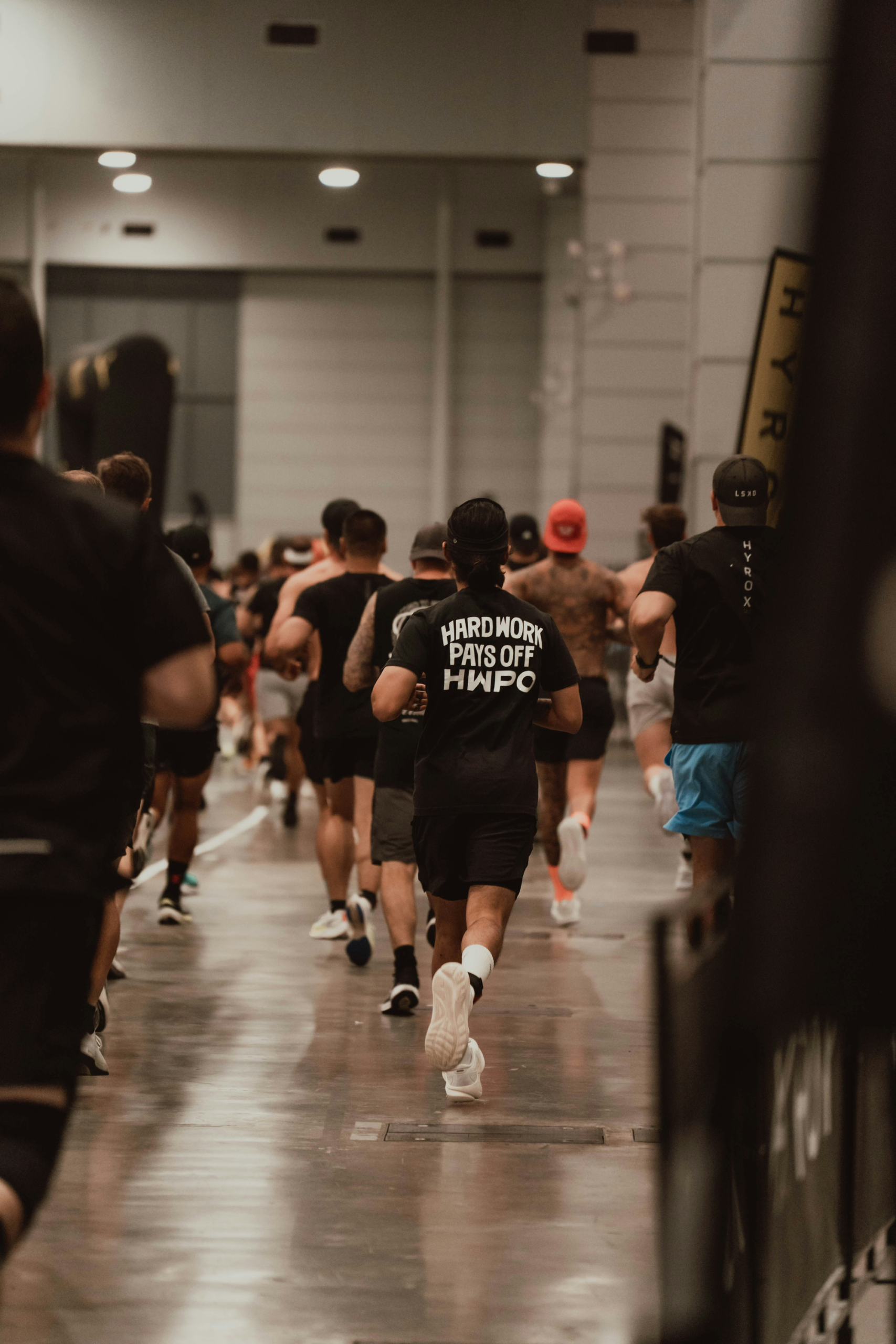 Running for HYROX athletes during indoor competition run transition